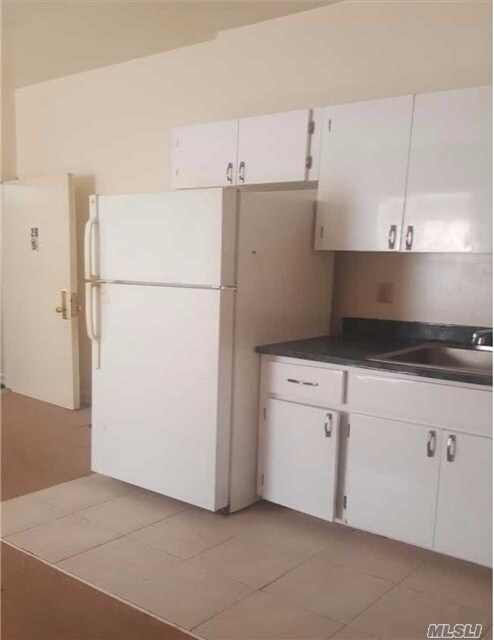 Foto del edificio - 110-05 Francis Lewis Blvd