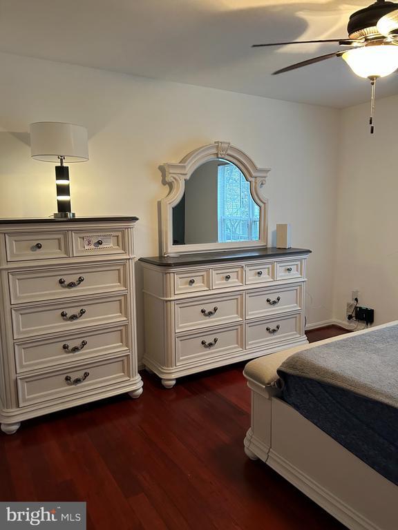 Foto del edificio - 8846 Ashgrove House Ln