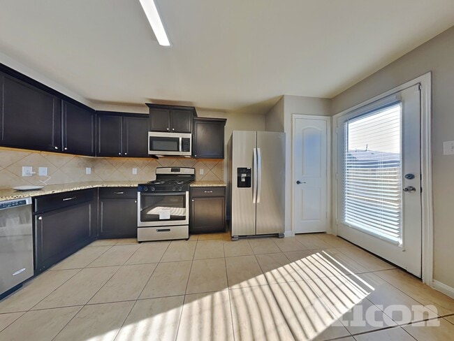 Foto del edificio - 1525 Treeta Trail