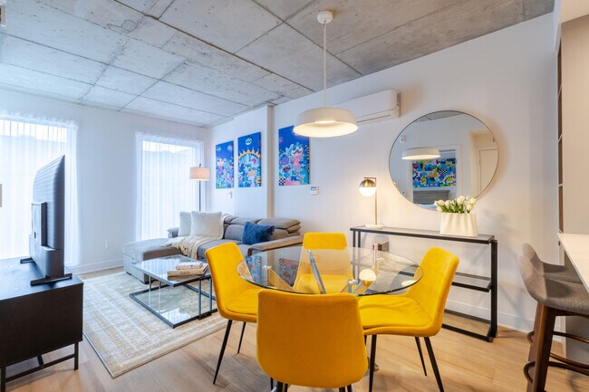 Building Photo - 464 Rue Saint-François-Xavier-SI ID1602228P