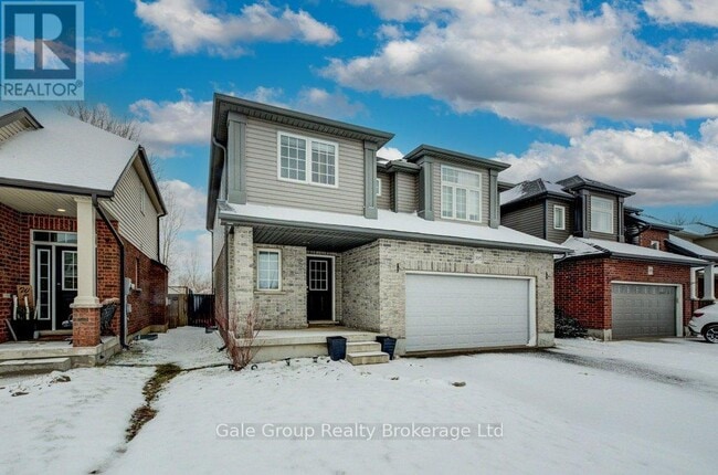 Building Photo - 395 Champlain Ave