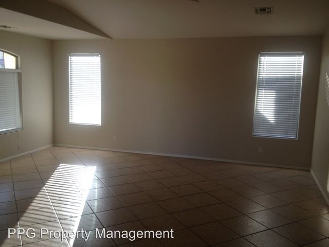 Building Photo - 3310 S 93rd Ave