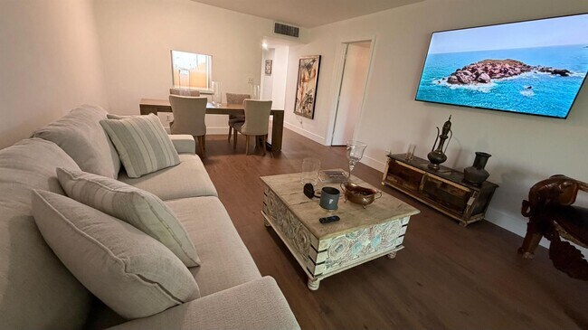 Foto del edificio - 5750 NW 64th Ave