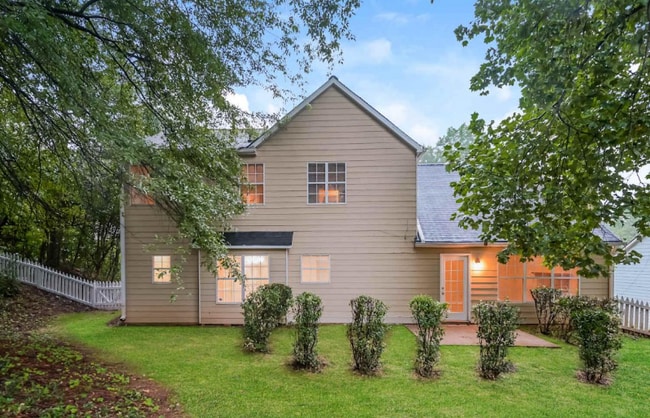 Building Photo - 1432 Birmingham Dr