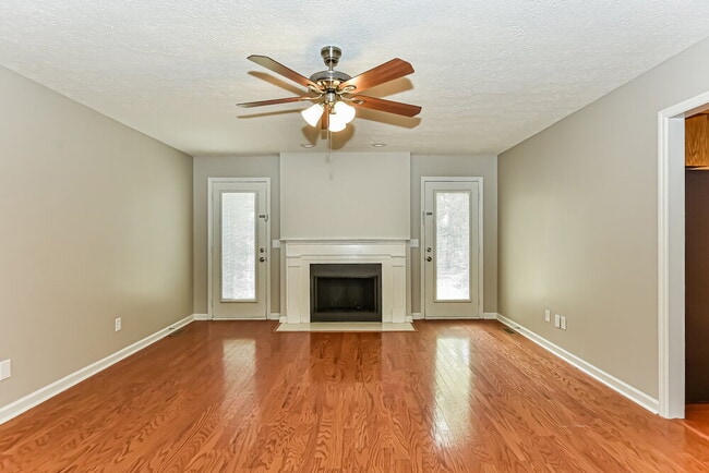 Building Photo - 111 Brookfield Ct
