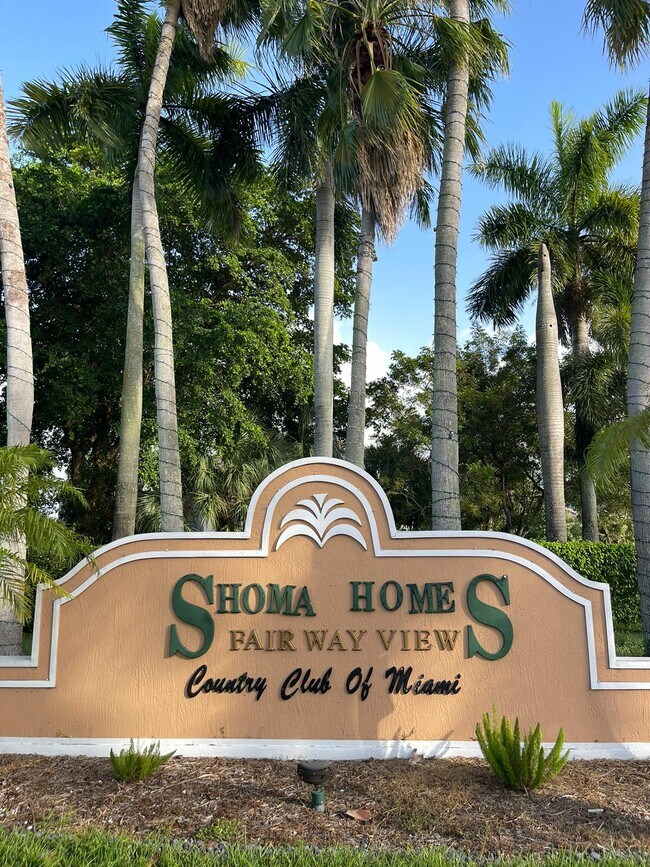Foto del edificio - 17830 NW 73rd Ave