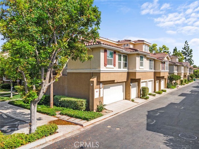 Foto del edificio - 1401 Elk Grove