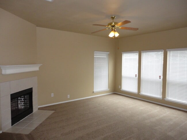 Building Photo - 1114 Black Locust Drive West