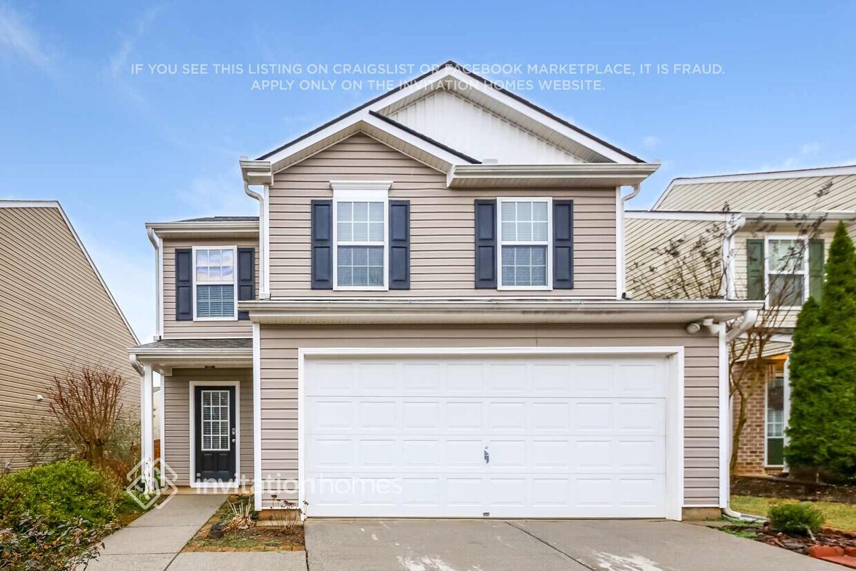 Primary Photo - 2820 Englewood Dr