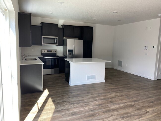 Building Photo - 3638 Glenna Pl