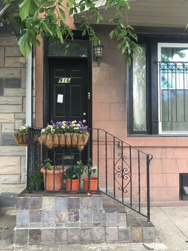 Front Door - 916 S 22nd St