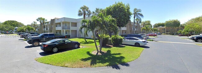 Building Photo - 2600 Fiore Way