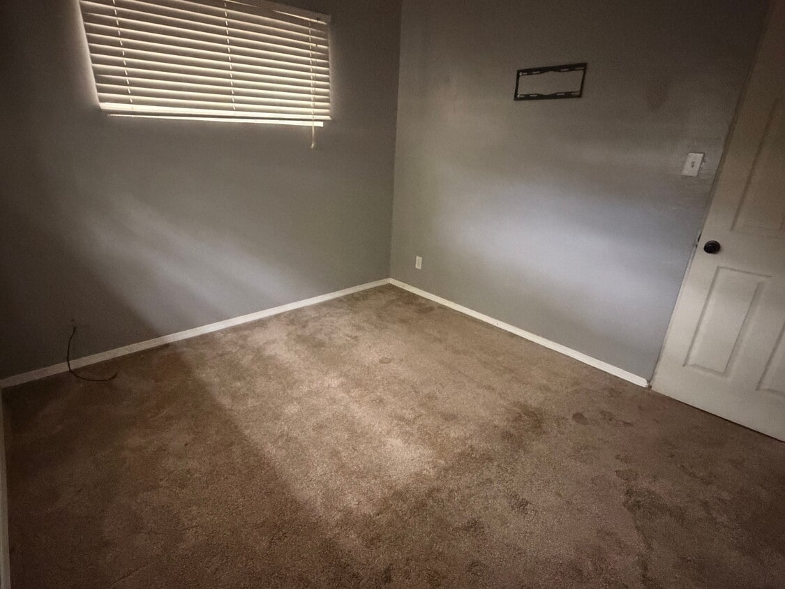 Building Photo - 5166 S 4660 W