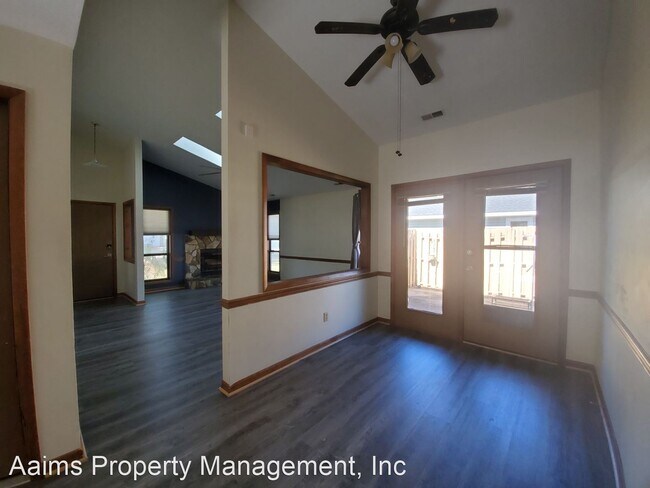 Building Photo - 3 br, 2 bath House - 545 Auburndale Lane