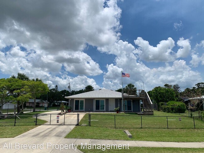 Building Photo - 3 br, 2 bath House - 2840 Pineapple Ave