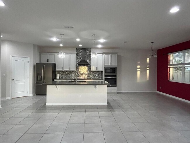 Foto del edificio - 4569 Dulwik Pl