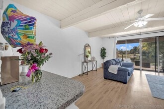 Building Photo - 740 E Coco Plum Cir