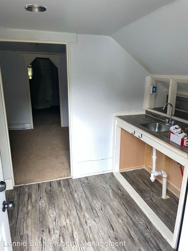 Building Photo - 1 br, 1 bath House - 1349 Shanks St Unit B
