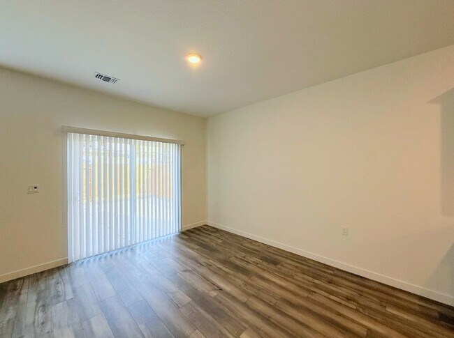 Foto del edificio - 4639 Sami Jo Dr