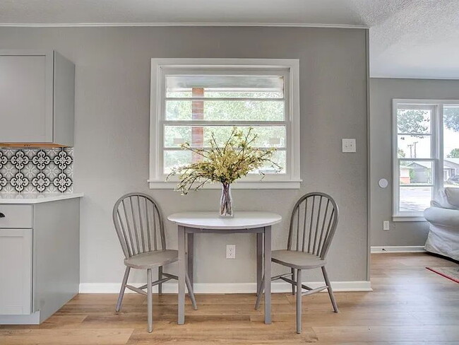 Foto del edificio - Charming 3-Bedroom Home