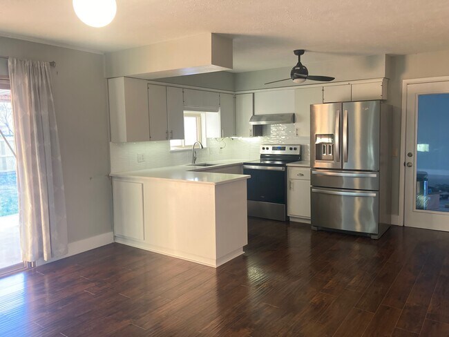 Foto del edificio - 807 NW 9th St