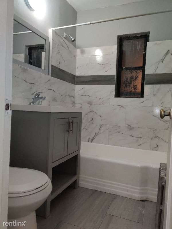 Building Photo - 1 br, 1 bath Apartment - 60 Crawford Ave