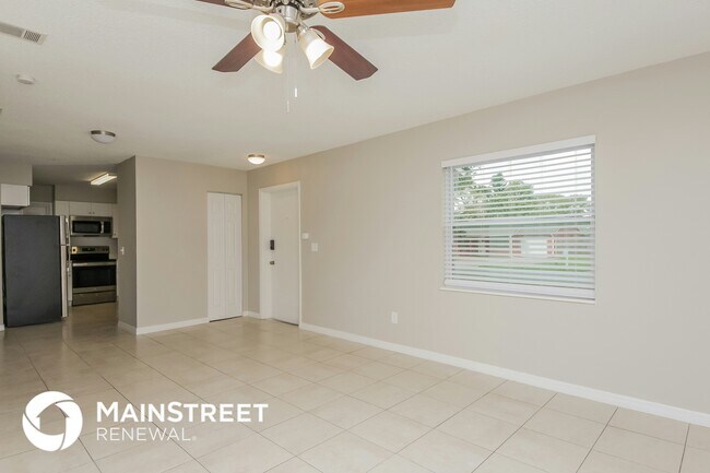 Foto del edificio - 5312 Wren St