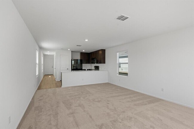 Foto del edificio - 444 Marty Allen Lp