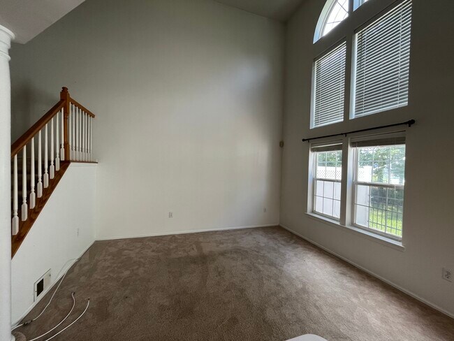 Building Photo - 50 E Mockingbird Way