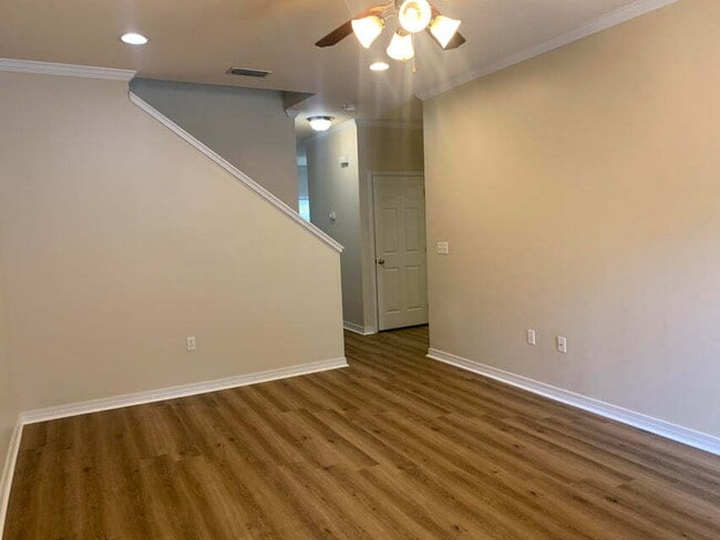 Foto del edificio - "Spacious 3-Bedroom Townhouse Retreat in Fort Walton Beach!"