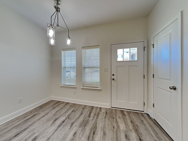 Building Photo - 2408 Eagle Creek Ct