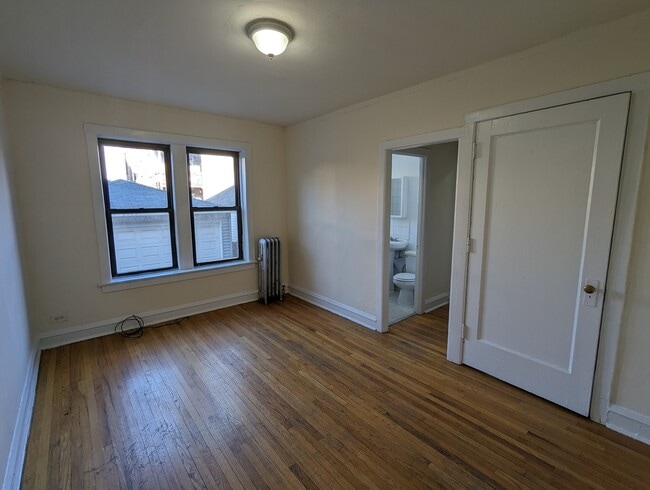 Foto del edificio - 3308 W Schubert Ave