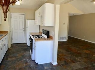 Primary Photo - 3904 Stonecroft Dr
