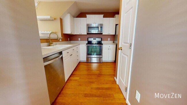 Foto del edificio - 5268 Eagle Trace Dr Raleigh NC 27604 Golf ...