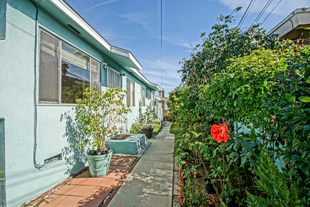 162 Apartments for Rent in South Bay, CA Westside Rentals