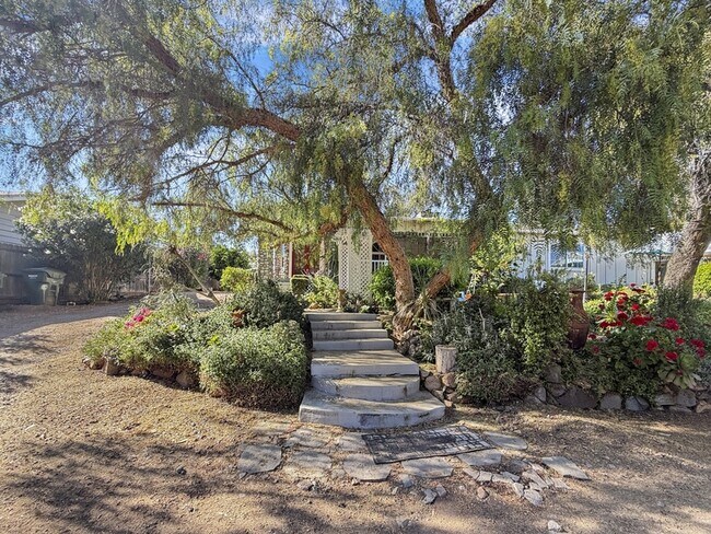 Foto del edificio - 3053 Quail Rd