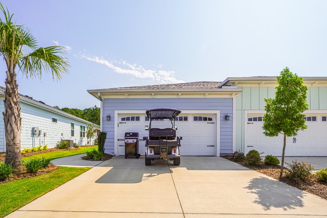 Foto del edificio - 9337 Cool Breeze Dr