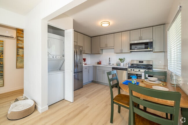 Kitchen / Dining Room - The Grove