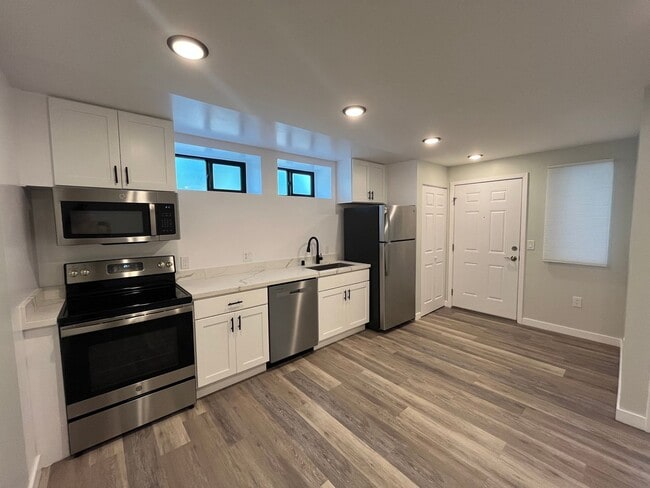 Interior Photo - 312 S. Willaman Drive