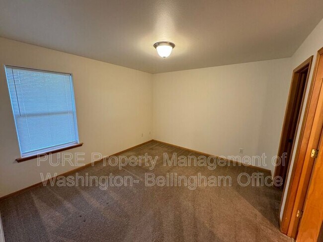 Foto del edificio - 733 Judson St