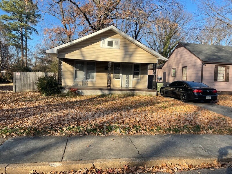Building Photo - 3186 Pershing Ave