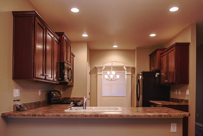Building Photo - Beautiful Home in Windsor