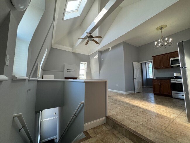 Foto del edificio - 245 Georgia St