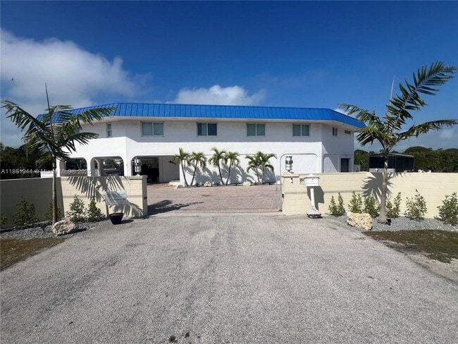 Building Photo - 7760 Aviation Blvd