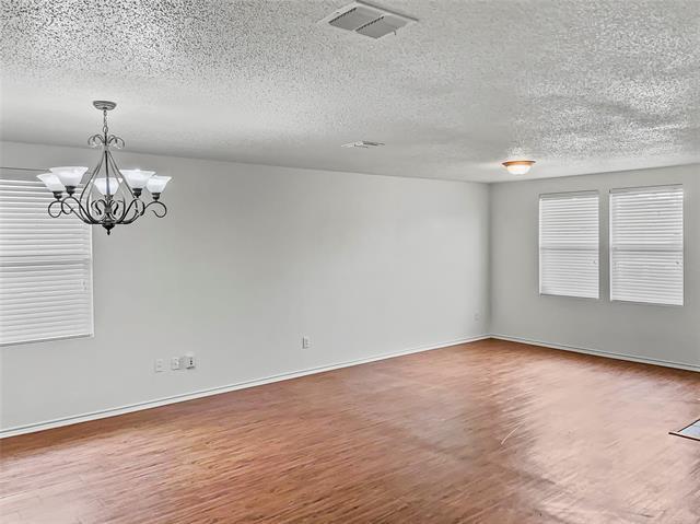 Foto del edificio - 8431 Redheart St