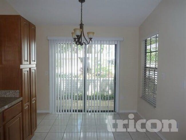 Building Photo - 3014 Curry Woods Dr