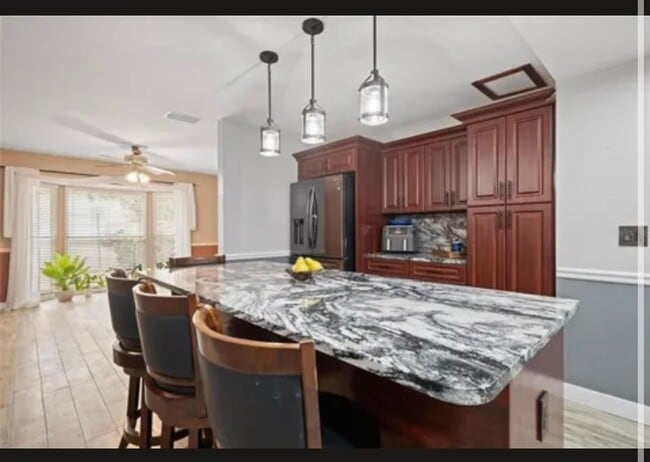 Building Photo - 3413 W Kirby St