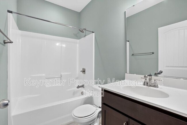 Foto del edificio - 504 Eagles Wy