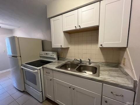 Building Photo - 246 Oak St