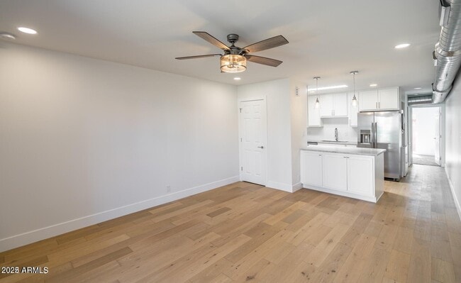 Building Photo - 6810 N 35th Ave